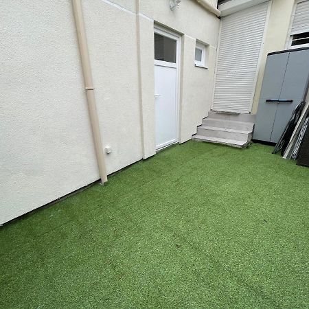Maisonette De 25M2 A La Porte De Paris Gentilly Buitenkant foto